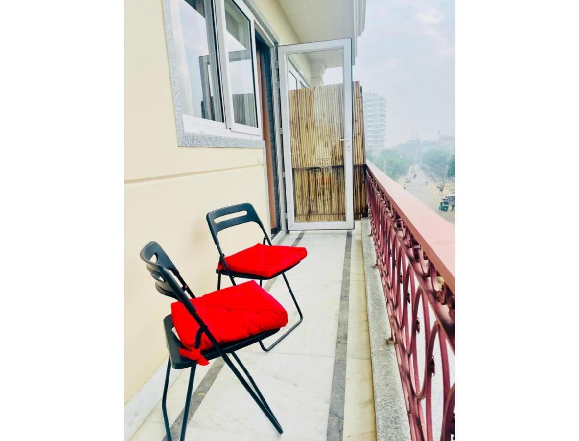 Bluo Studio1 Golf Course Road, Gym, Balcony Garden Gurgaon Esterno foto