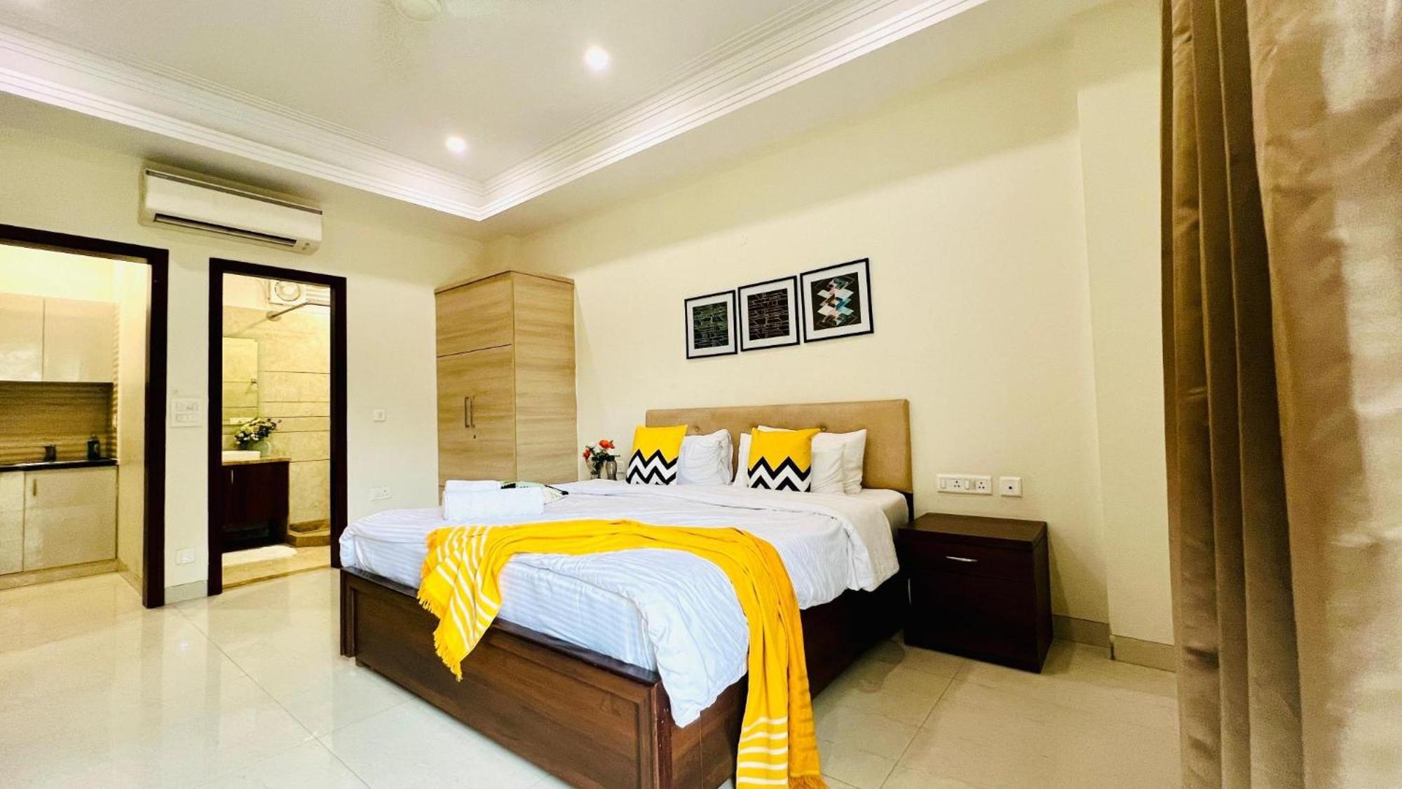 Bluo Studio1 Golf Course Road, Gym, Balcony Garden Gurgaon Esterno foto