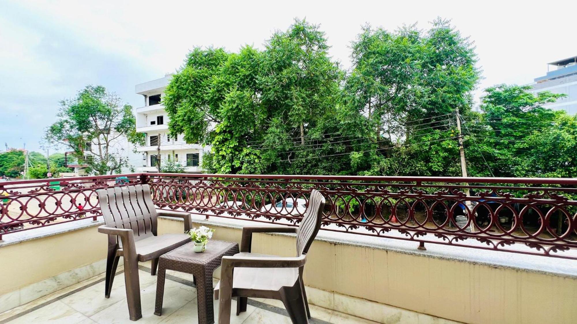 Bluo Studio1 Golf Course Road, Gym, Balcony Garden Gurgaon Esterno foto